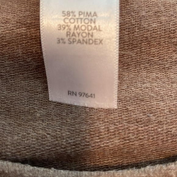 J Jill M/L poncho.  Tan with front pockets - Picture 4 of 5